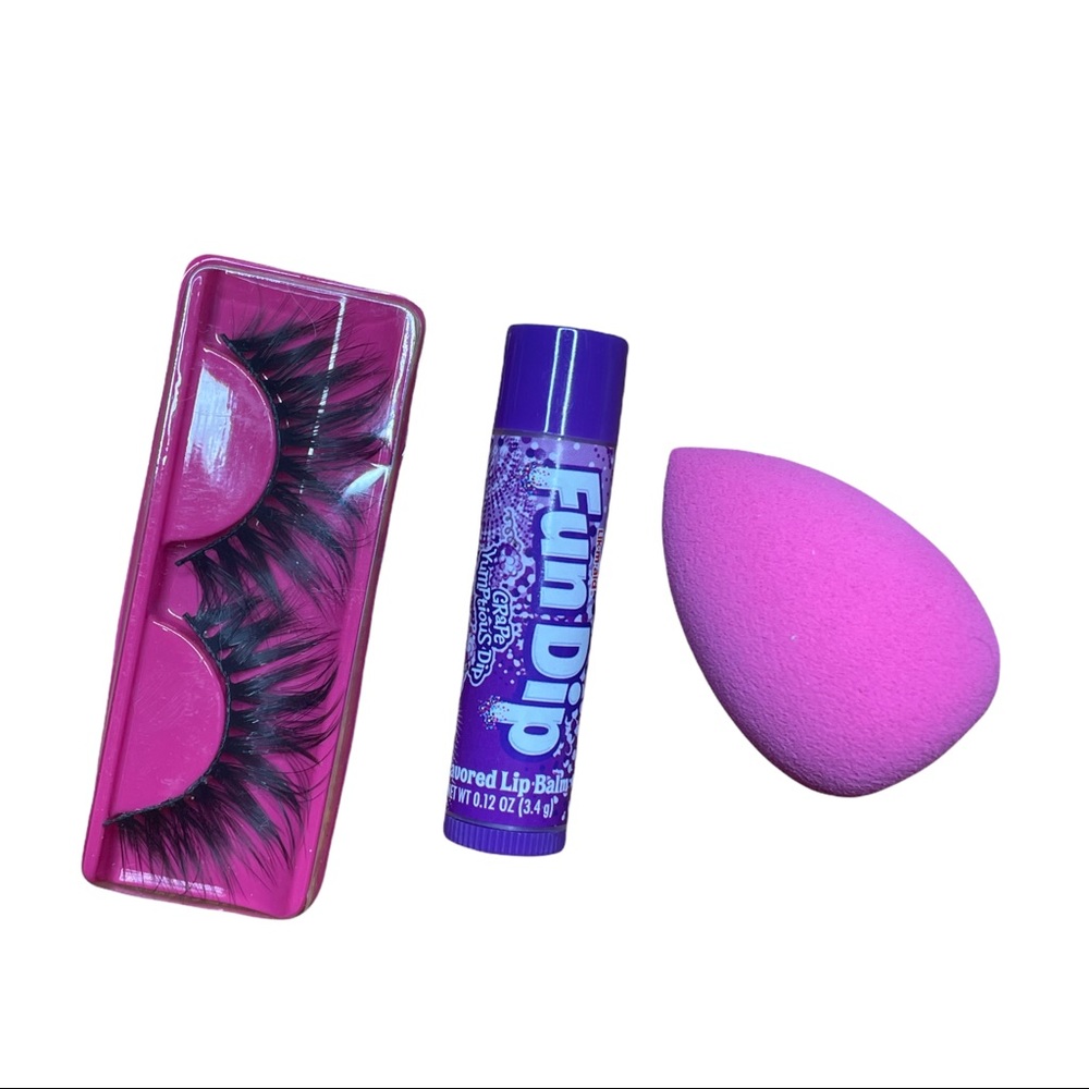 Cosmetic Bundle